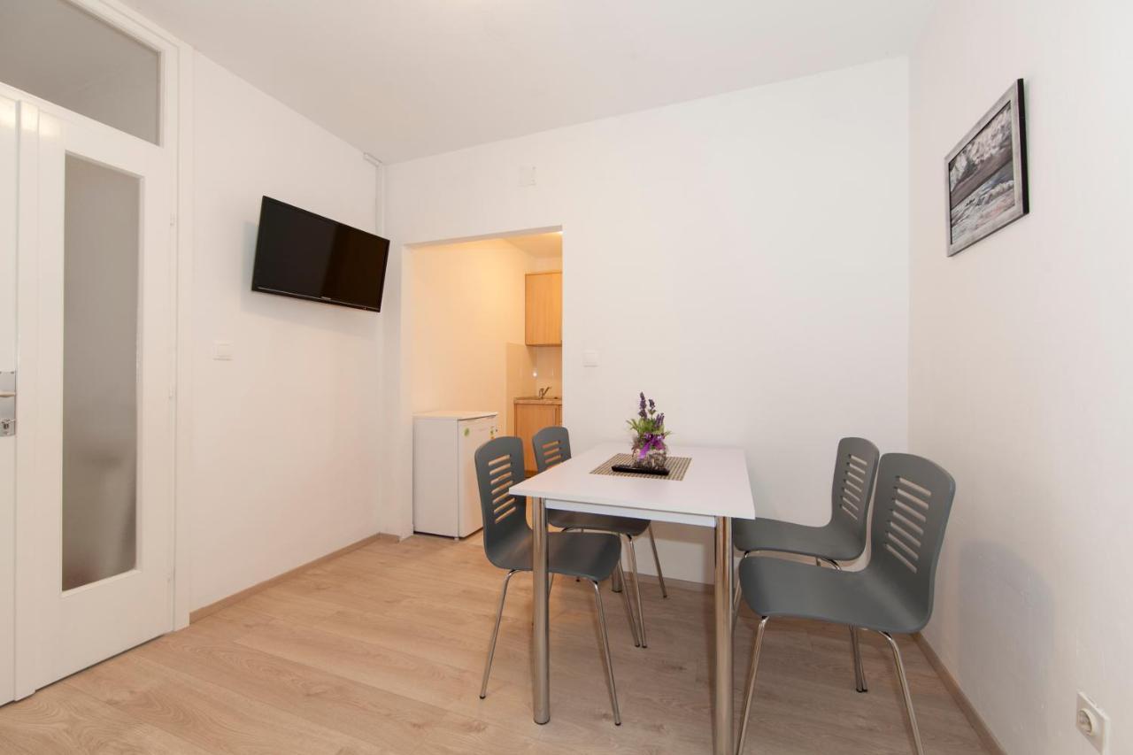 Apartmani Iva Tučepi Eksteriør billede