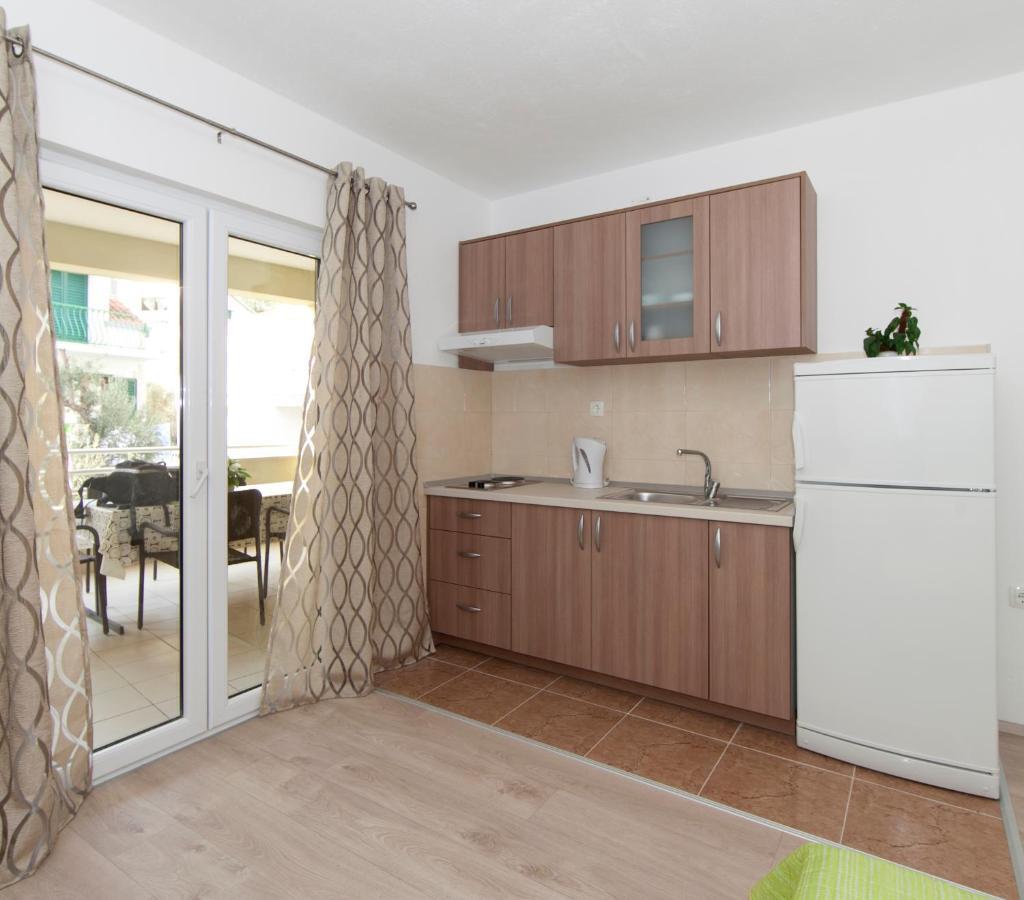 Apartmani Iva Tučepi Eksteriør billede