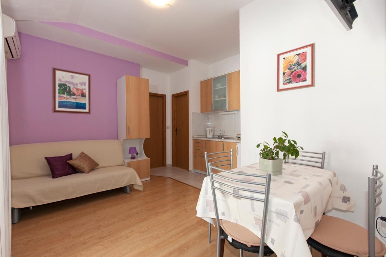 Apartmani Iva Tučepi Eksteriør billede