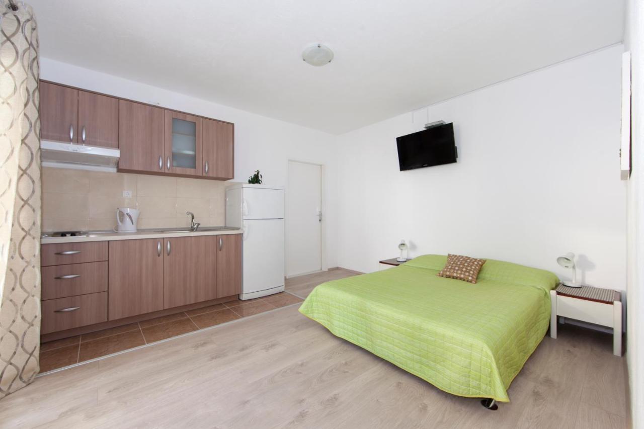 Apartmani Iva Tučepi Eksteriør billede