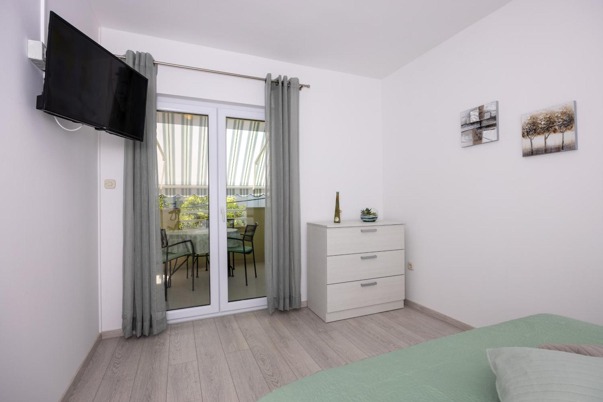 Apartmani Iva Tučepi Eksteriør billede